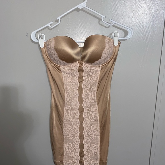 Bustier/shaping slip - Picture 2 of 3